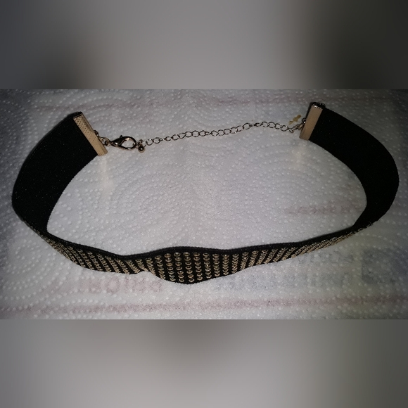 TODAY Only$25 Hot Topic Black Choker Rose Gold Copper Rhinestone flat studs NEW - Picture 2 of 7